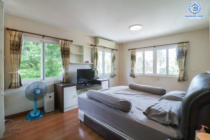 *****บ้านเดี่ยวมือสอง คุณภาพระดับแบรนด์ Q.House ม.คาซ่าวิลล์ ราชพฤกษ์-แจ้งวัฒนะ เนื้อที่กว้างเกือบ 100 ตร.ว. หลังใหญ่ที่สุดในโครงการ! ฟังก์ชัน 3 ห้องนอน 3 ห้องน้ำ จอดรถได้ 2 คัน โครงการตั้งบนทำเลเดินทางสะดวก ติดถนนราชพฤกษ์ ใกล้ทางด่วน "แจ้งวัฒนะ" จองด่วน!